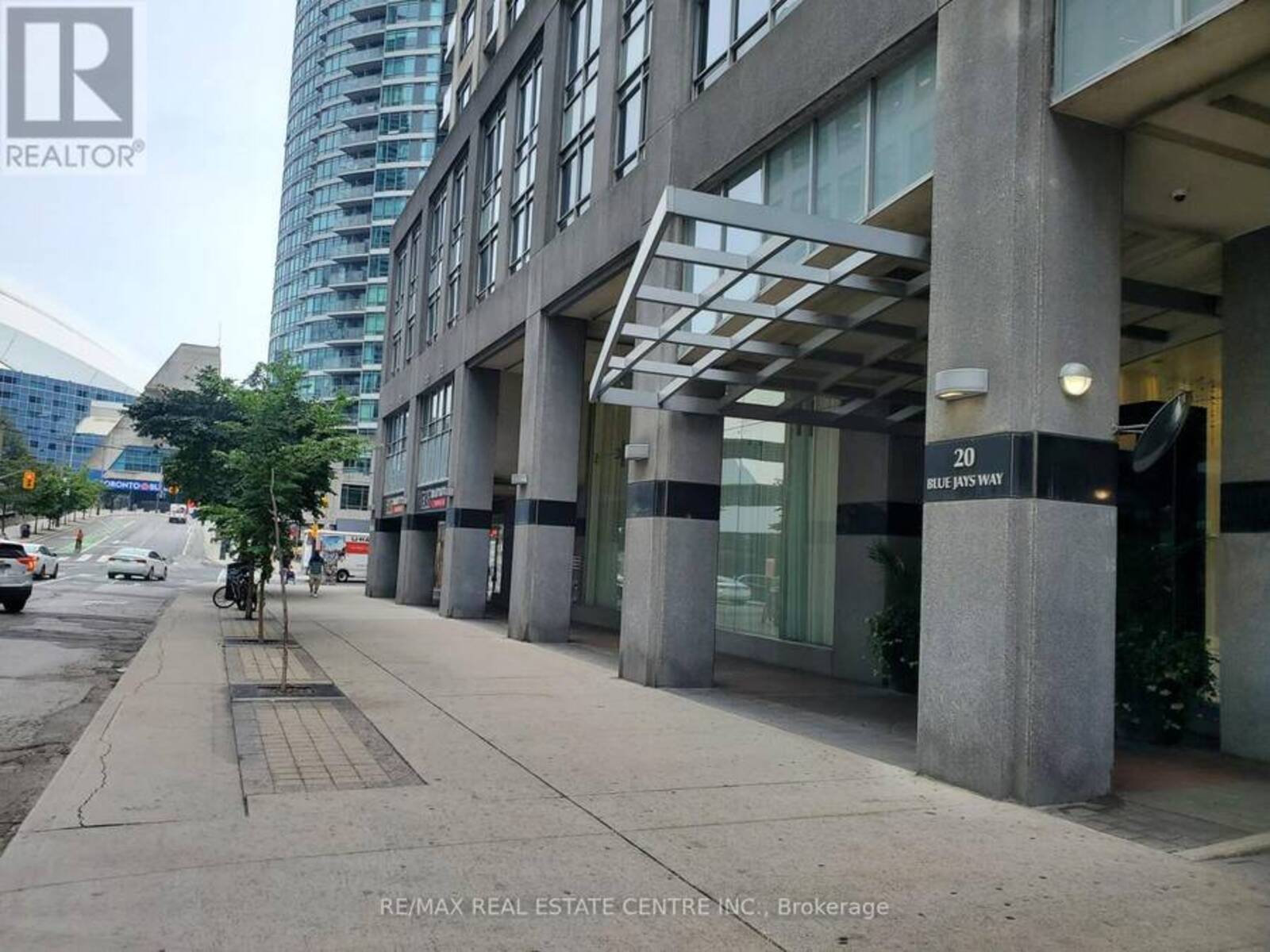 1019 - 20 BLUE JAYS WAY, Toronto, Ontario M5V 3W6