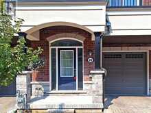 20 DEEP RIVER LANE | Richmond Hill Ontario | Slide Image Two