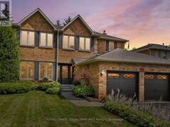 48 LANEWOOD DRIVE N Aurora Ontario, L4G 4T8