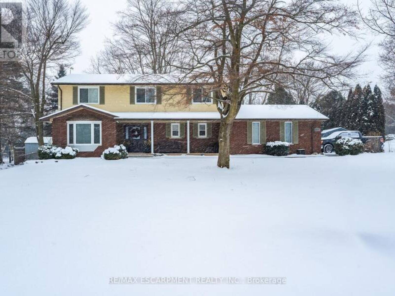 26 WILDAN DRIVE, Hamilton, Ontario L8N 2Z7