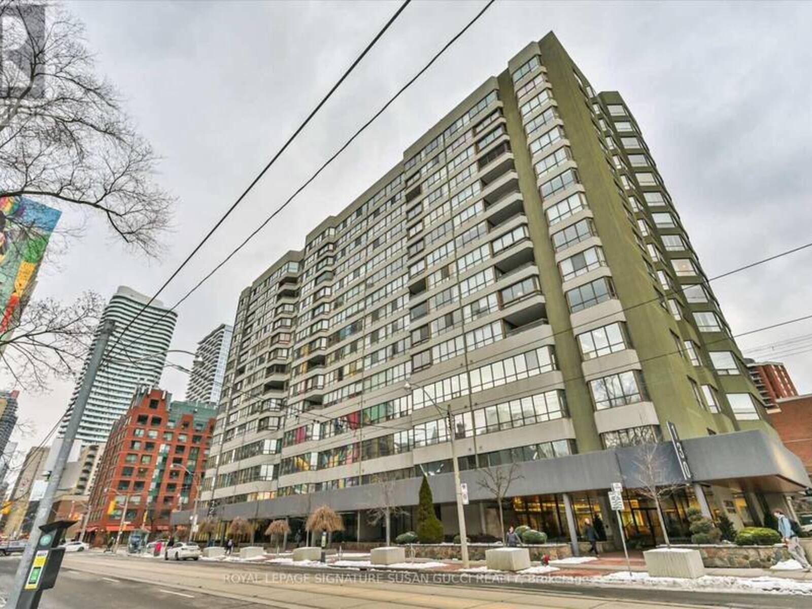 810 - 130 CARLTON STREET, Toronto, Ontario M5A 4K3