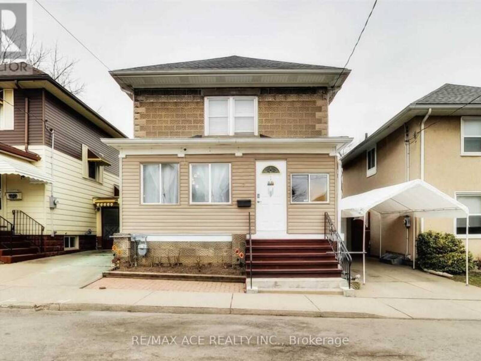 7 RICHMOND AVENUE, St. Catharines, Ontario L2R 3W6