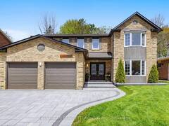 1055 EASTHILL COURT Newmarket Ontario, L3Y 5V4