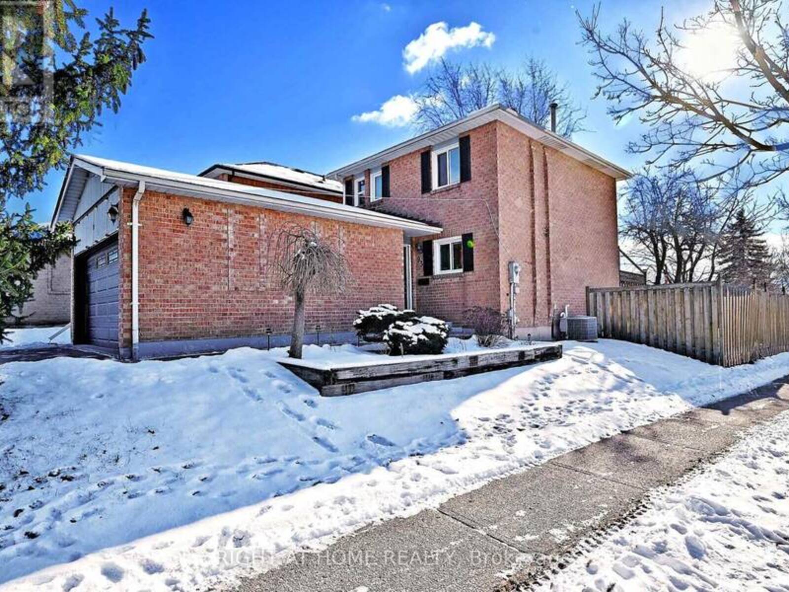 93 DON HEAD VILLAGE BOULEVARD, Richmond Hill, Ontario L4C 7N1