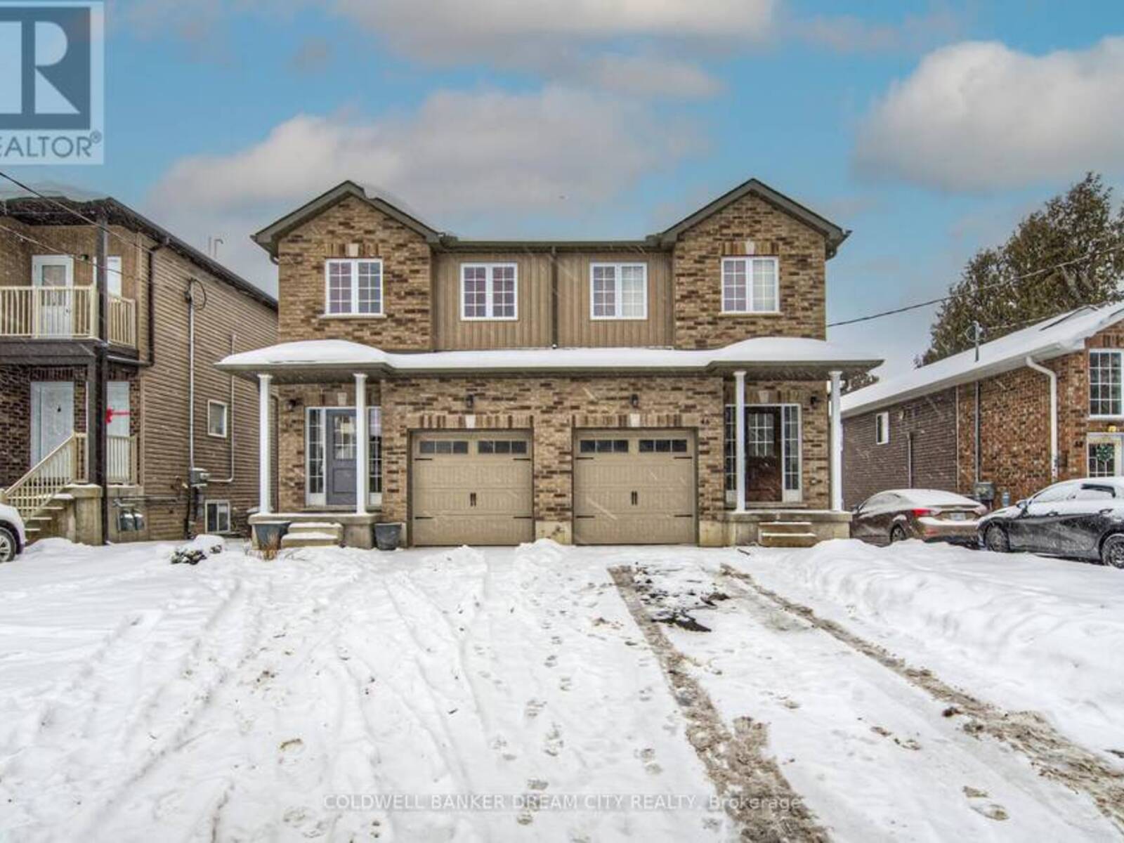 48 FOURTH AVENUE, Kitchener, Ontario N2C 1N8