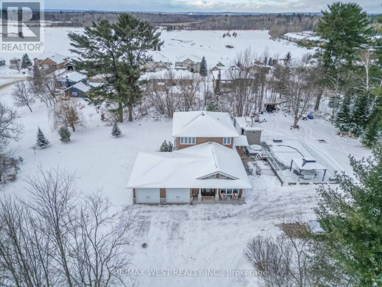 222 GOLF COURSE ROAD, North Bay, Ontario P0H 1H0