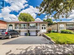 114 SEXTON CRESCENT Toronto Ontario, M2H 2L6