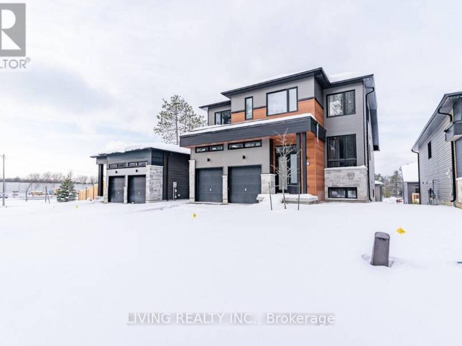 44 LESLIE ANNE DRIVE, Wasaga Beach, Ontario L9Z 0K6