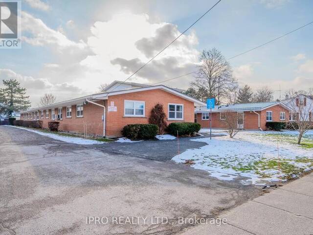 2 - 3314 MENNO STREET Lincoln Ontario, L0R 2C0