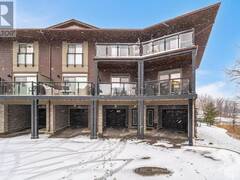 18 - 23 ECHOVALLEY DRIVE Hamilton Ontario, L8J 0K4