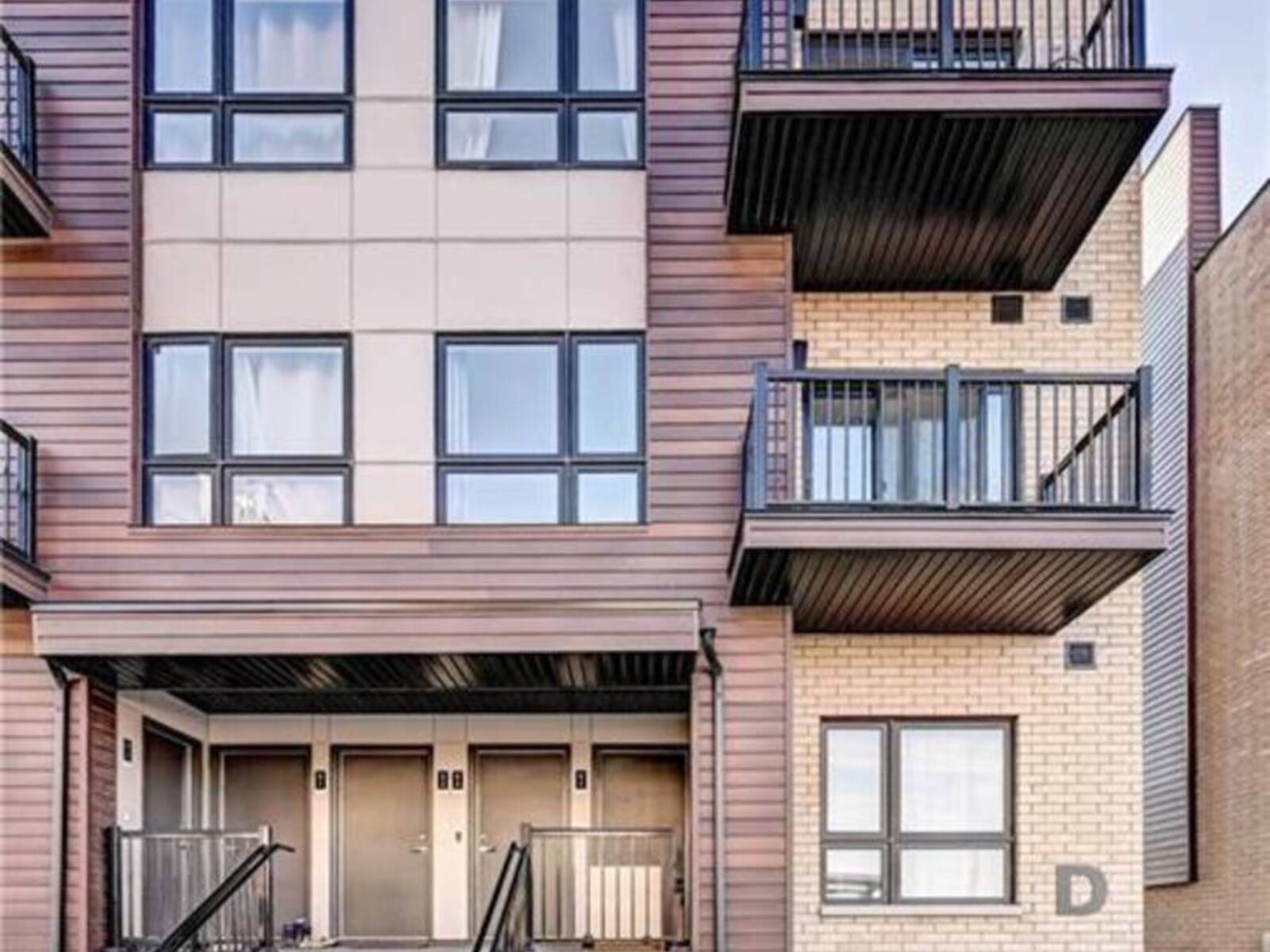 D14 - 10 PALACE STREET, Kitchener, Ontario N2E 0J3