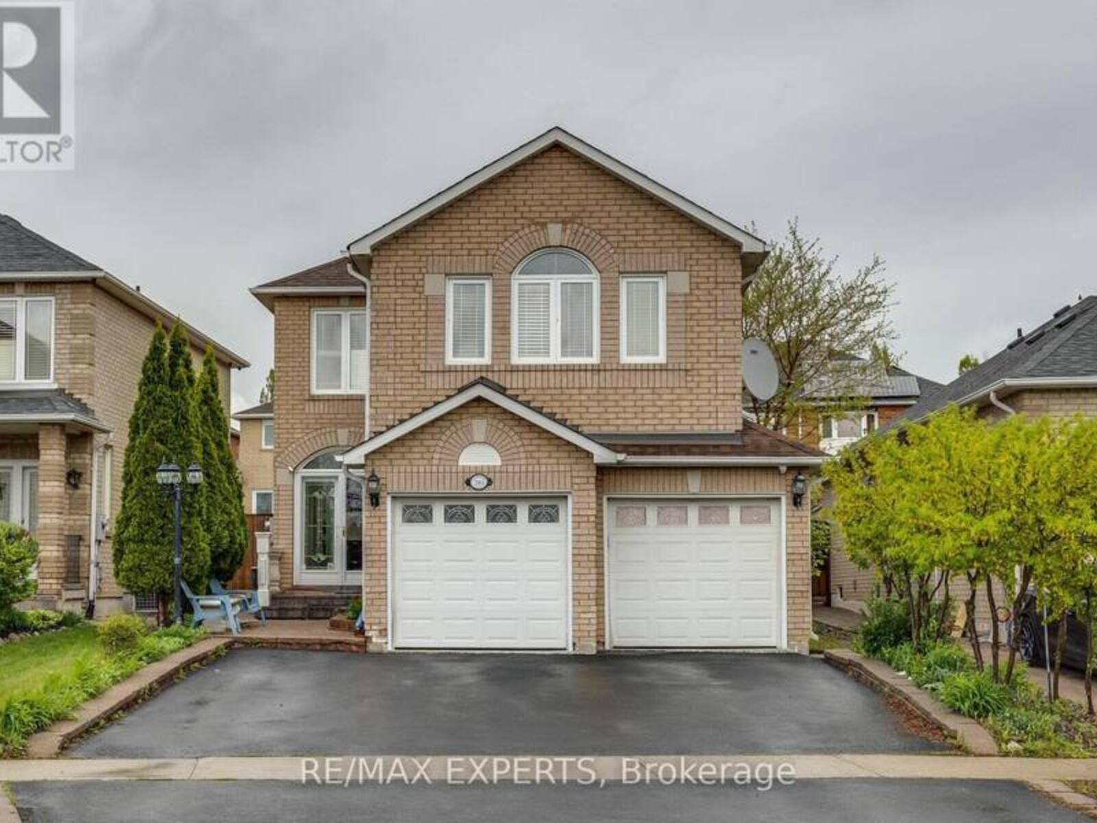 381 ST. JOAN OF ARC AVENUE, Vaughan, Ontario L6A 2T3