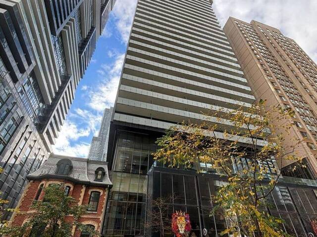 1711 - 15 GRENVILLE STREET Toronto Ontario, M4Y 0B9