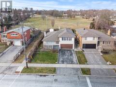 56 SUMMITCREST DRIVE Toronto Ontario, M9P 1H5