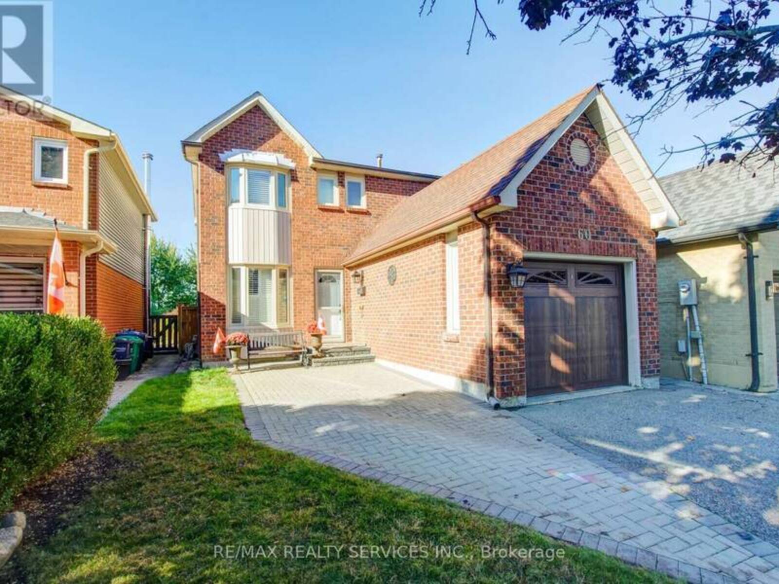 60 RAWLING CRESCENT, Brampton, Ontario L6Z 1N8