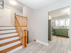 4 STRATHAVON DRIVE Toronto Ontario, M9V 2H5