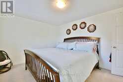 16 WADDINGTON CRESCENT | Barrie Ontario | Slide Image Nine