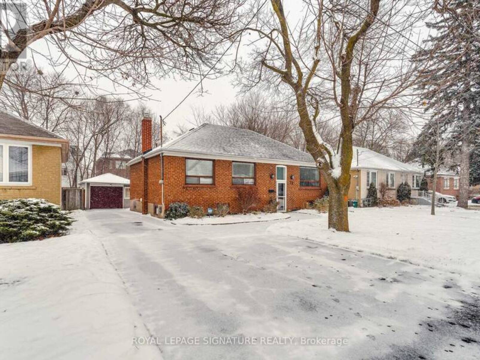 72 DE QUINCY BOULEVARD, Toronto, Ontario M3H 1Y7