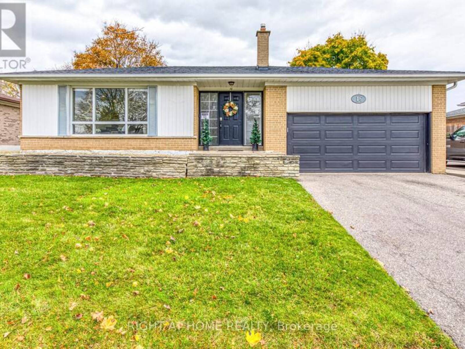 16 DAWSON CRESCENT, Halton Hills, Ontario L7G 1H5