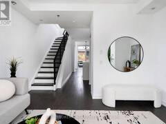 TH1 - 41 OSSINGTON AVENUE Toronto Ontario, M6J 2Y9