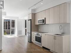 305 - 293 THE KINGSWAY Toronto Ontario, M9A 3A9