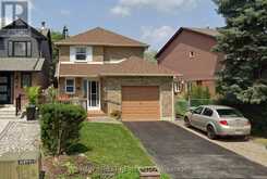 119 BATSON DRIVE | Aurora Ontario | Slide Image Two