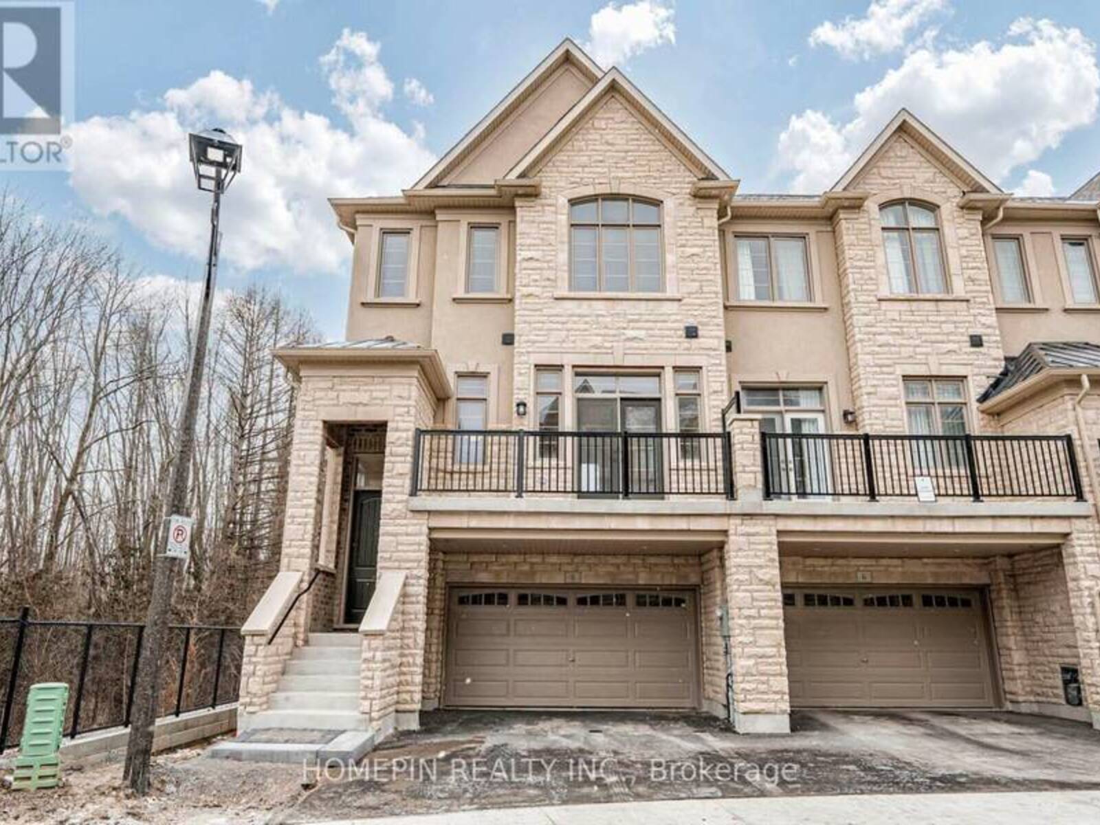 8 GARDENERS LANE, Markham, Ontario L6C 3L5