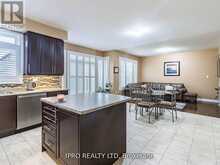 450 SUMMERLYN TRAIL | Bradford West Gwillimbury Ontario | Slide Image Sixteen