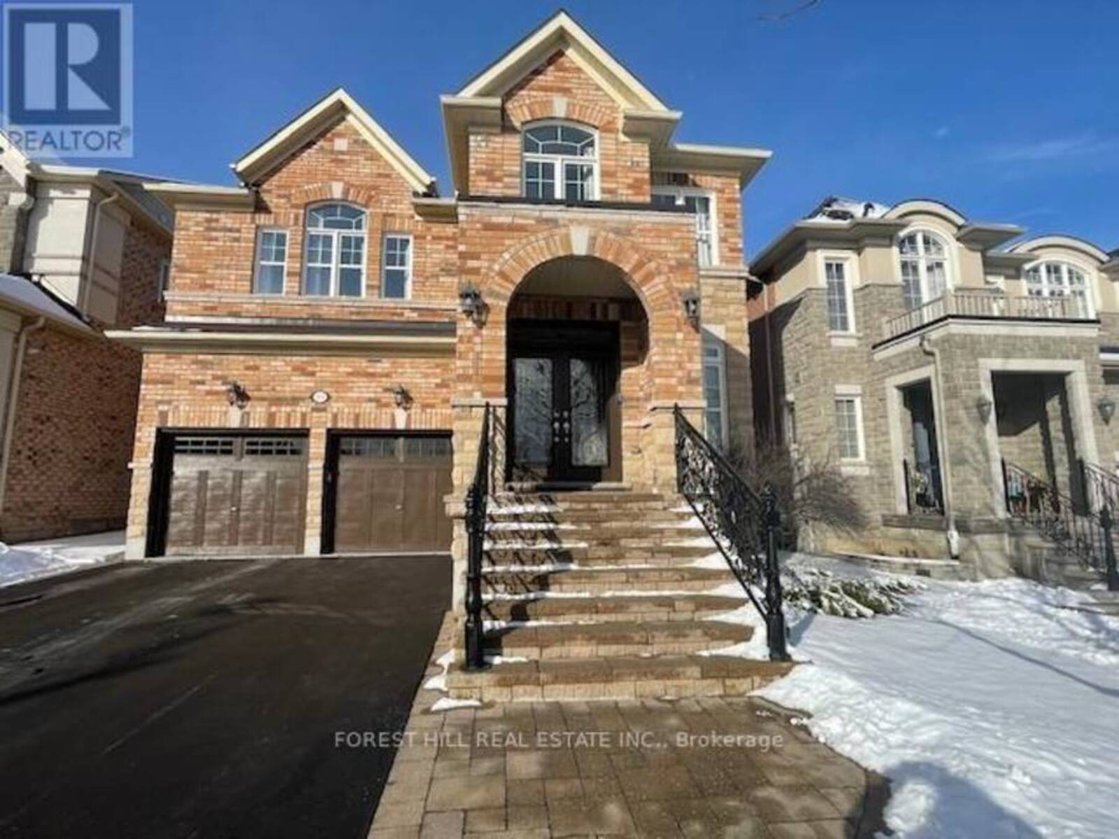 109 HEINTZMAN CRESCENT, Vaughan, Ontario L4A 4T1