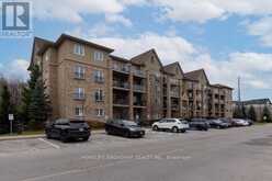 402 - 41 FERNDALE DRIVE S | Barrie Ontario | Slide Image Three