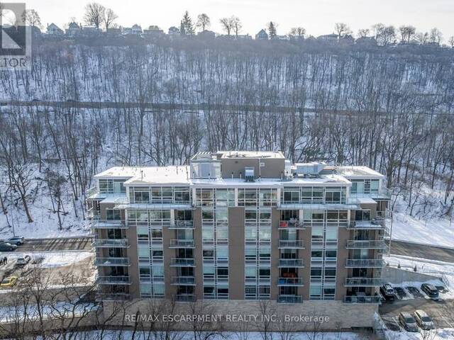 101 - 479 CHARLTON AVENUE E Hamilton Ontario, L8N 0B4