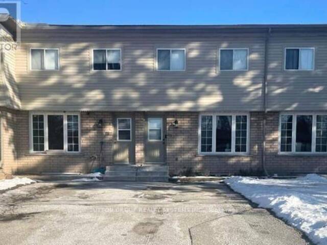 18 - 113 BONAVENTURE DRIVE Hamilton Ontario, L9C 4P8