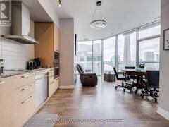 2907 - 12 YORK STREET Toronto Ontario, M5J 0A9