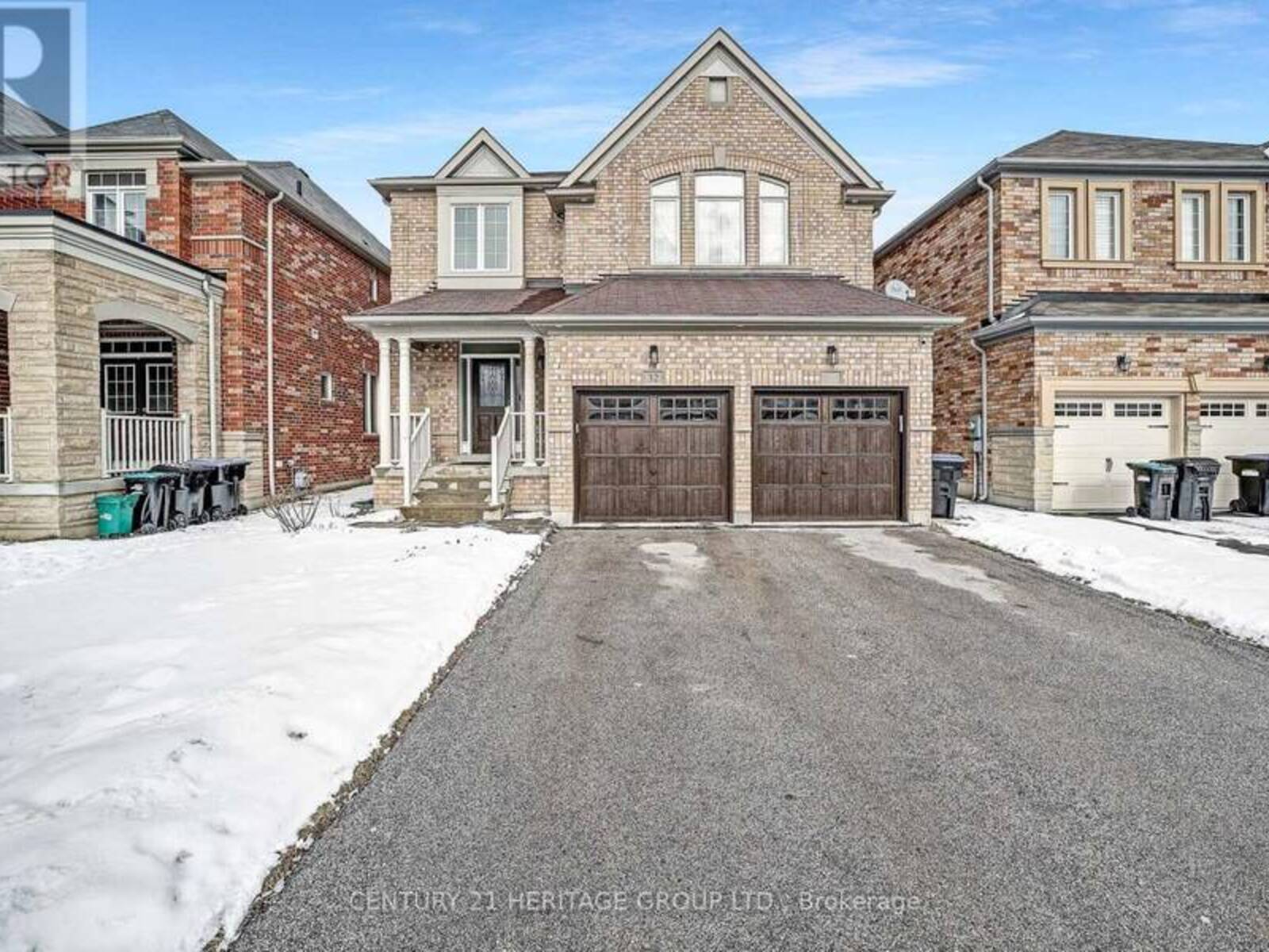 32 AMBERWING LANDING, Bradford West Gwillimbury, Ontario L3Z 0H9