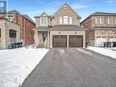 32 AMBERWING LANDING Bradford West Gwillimbury Ontario, L3Z 0H9