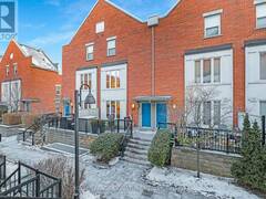 1 - 22 FRANCES LORING LANE Toronto Ontario, M4M 3E8