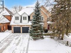 910 NORSAN COURT Newmarket Ontario, L3X 1L1