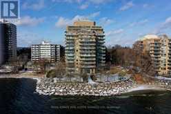 PH11C - 2190 LAKESHORE ROAD | Burlington Ontario | Slide Image Thirty-nine