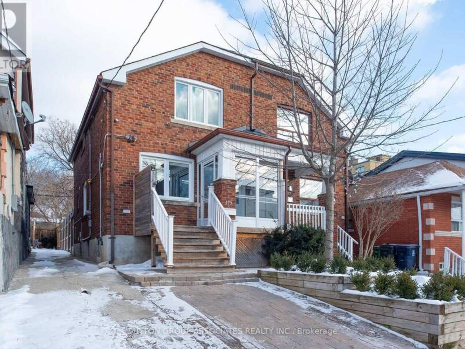 179 CEDRIC AVENUE, Toronto, Ontario M6C 3X7