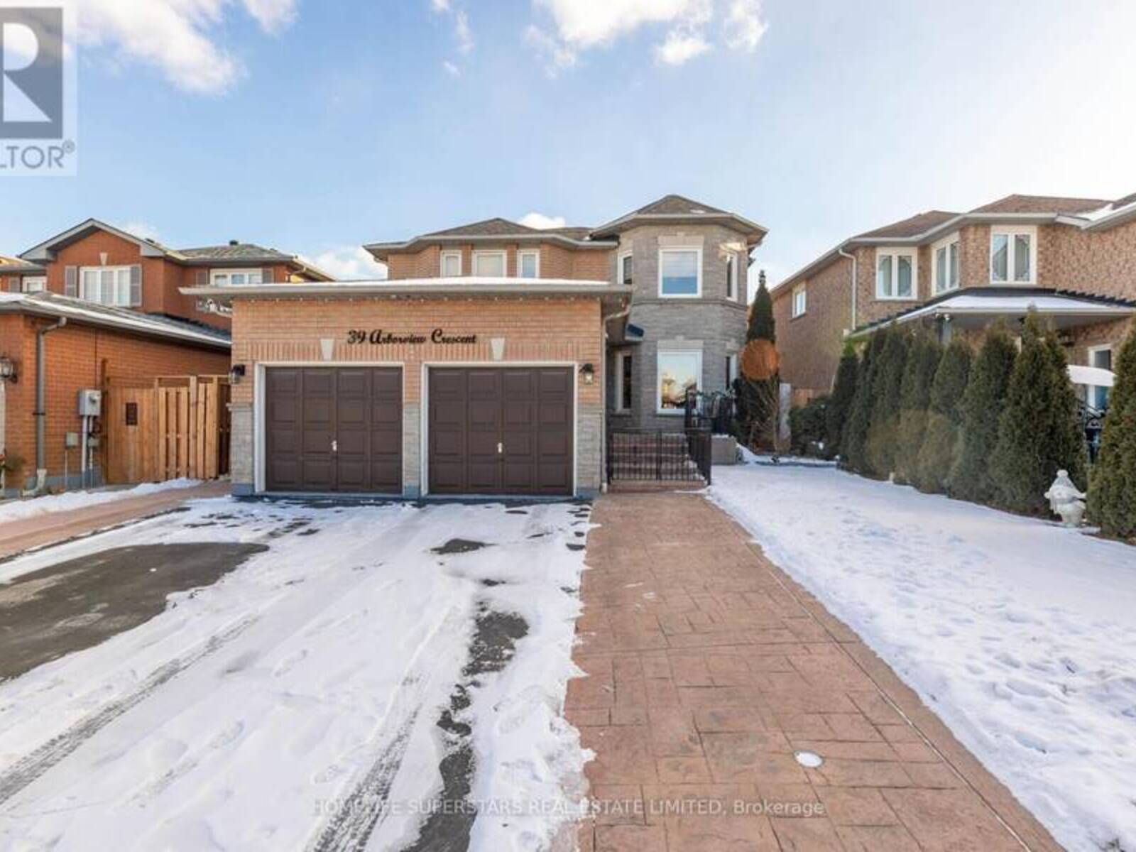 39 ARBORVIEW CRESCENT, Toronto, Ontario M9W 7B3