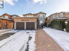 39 ARBORVIEW CRESCENT Toronto Ontario, M9W 7B3