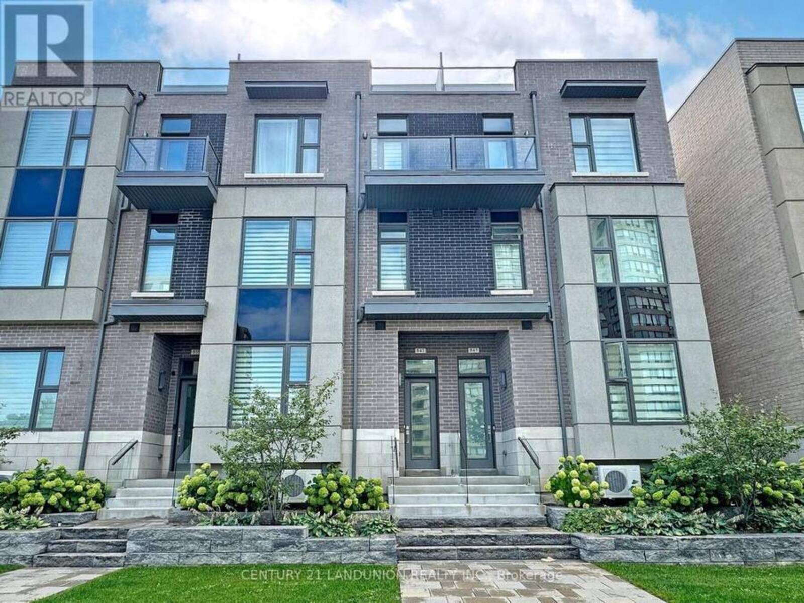 841 CLARK AVENUE W, Vaughan, Ontario L4J 0K6