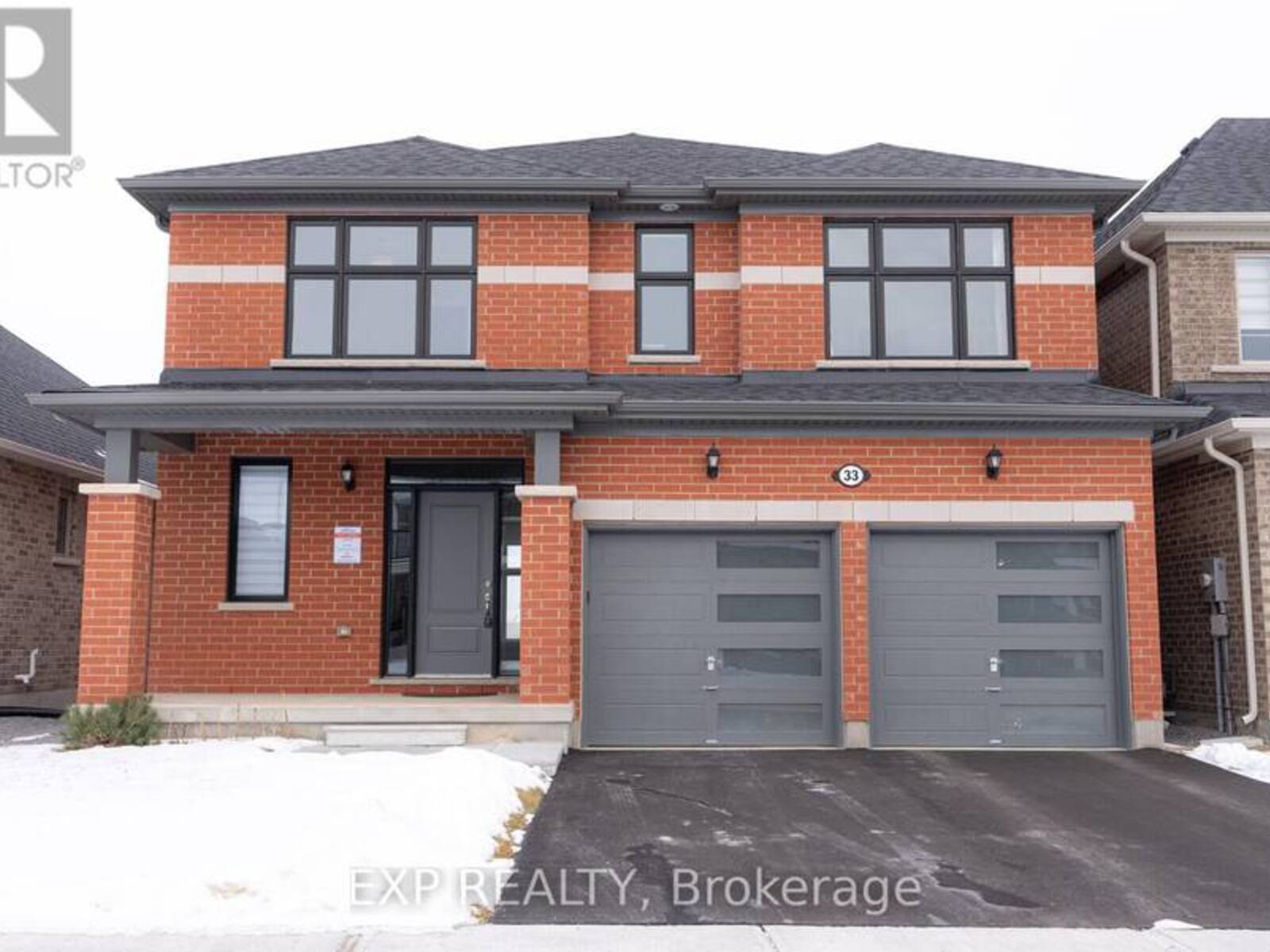 33 JOHN DALLIMORE DRIVE, Georgina, Ontario L4P 0S6