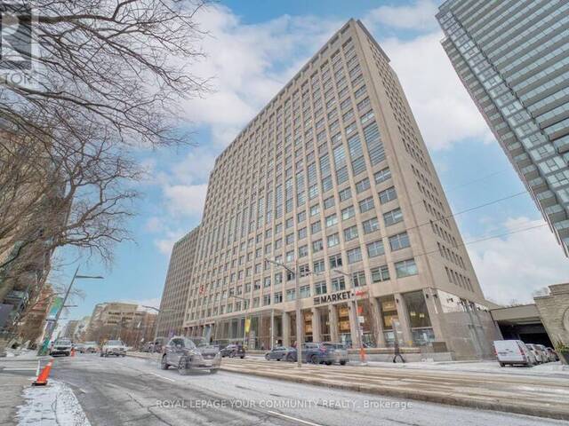 1618 - 111 ST CLAIR AVENUE W Toronto Ontario, M4V 1W5 - 2 Bedrooms Condo For Sale