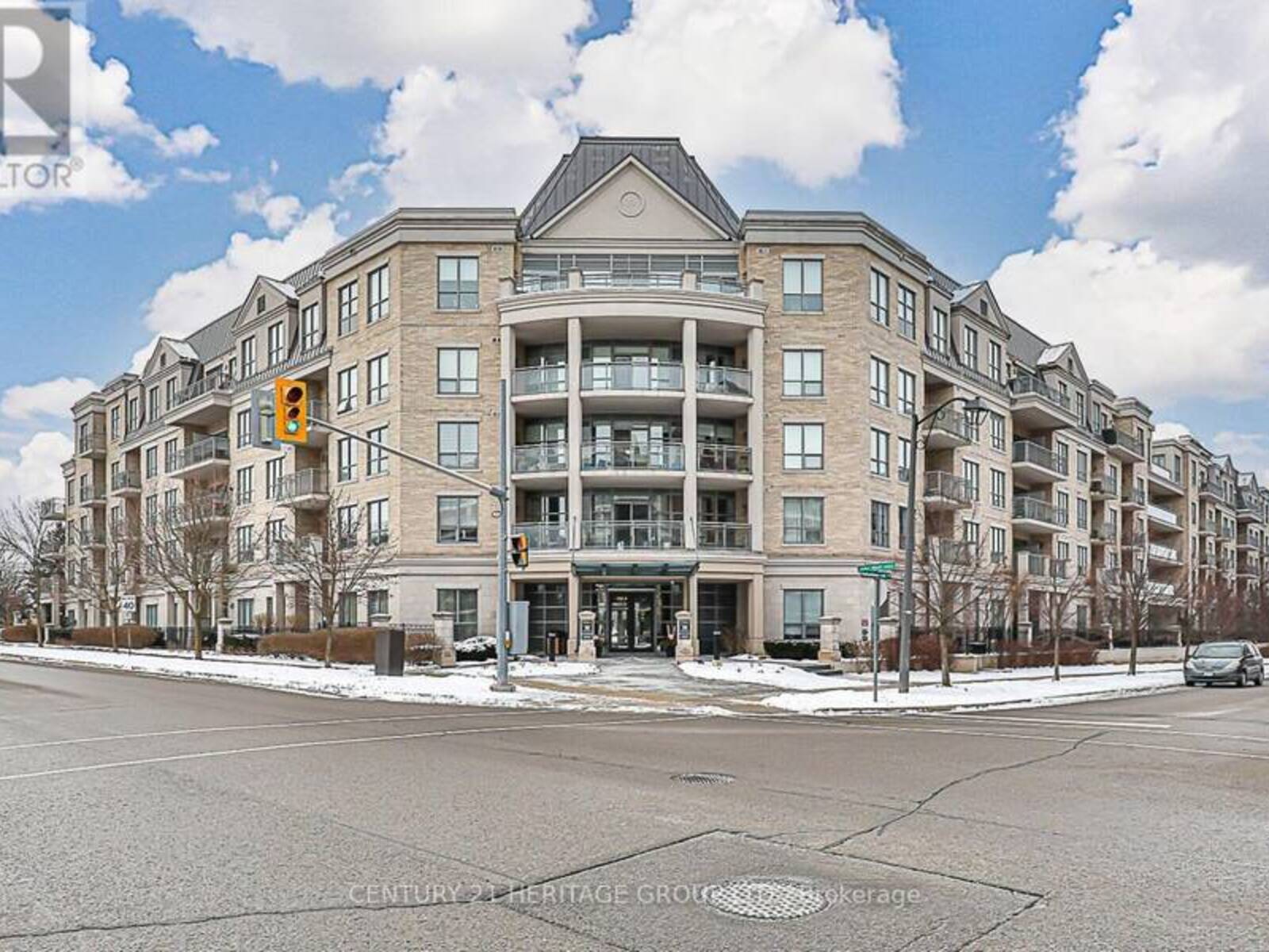 421 - 180 JOHN WEST WAY, Aurora, Ontario L4G 0R3