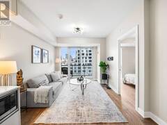 511 - 80 VANAULEY STREET Toronto Ontario, M5T 0C9