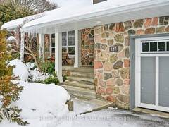 127 PUGET STREET Barrie Ontario, L4M 4N6