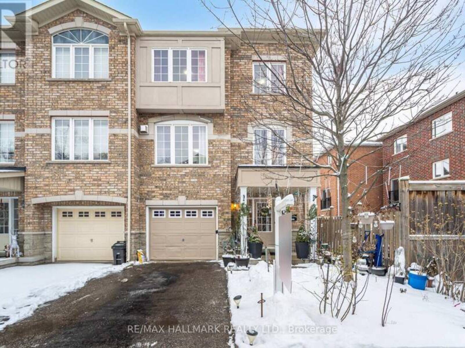 39 PIN LANE, Toronto, Ontario M1J 3J5