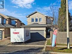 4 KALMAR CRESCENT Richmond Hill Ontario, L4E 3Z3