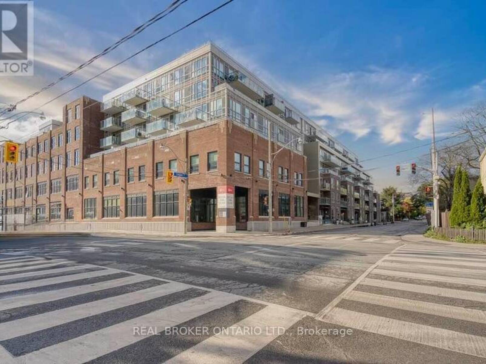 TH131 - 150 LOGAN AVENUE E, Toronto, Ontario M4M 0E4